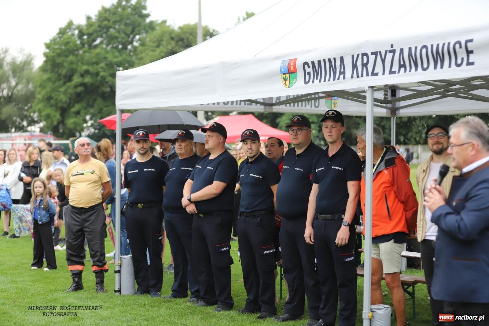 Zdjęcie w galerii na portalu naszraciborz.pl: Tworków z pucharem wójta Krzyżanowic na zawodach w Bieńkowicach wiadomości z regionu