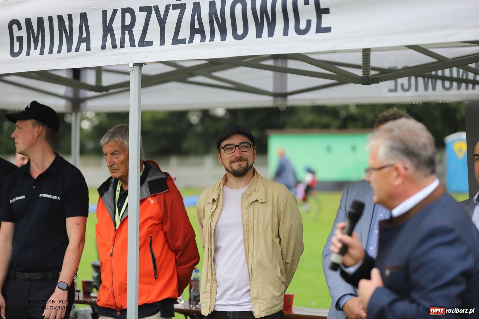 Zdjęcie w galerii na portalu naszraciborz.pl: Tworków z pucharem wójta Krzyżanowic na zawodach w Bieńkowicach wiadomości z regionu