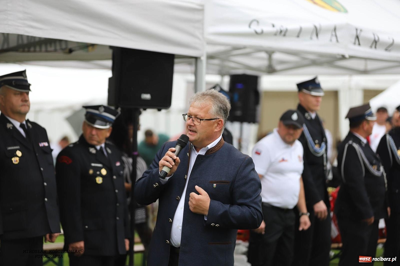 Zdjęcie w galerii na portalu naszraciborz.pl: Tworków z pucharem wójta Krzyżanowic na zawodach w Bieńkowicach wiadomości z regionu