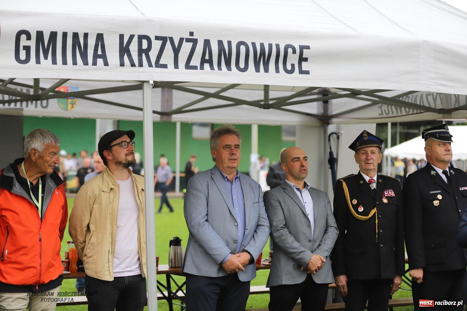 Zdjęcie w galerii na portalu naszraciborz.pl: Tworków z pucharem wójta Krzyżanowic na zawodach w Bieńkowicach wiadomości z regionu