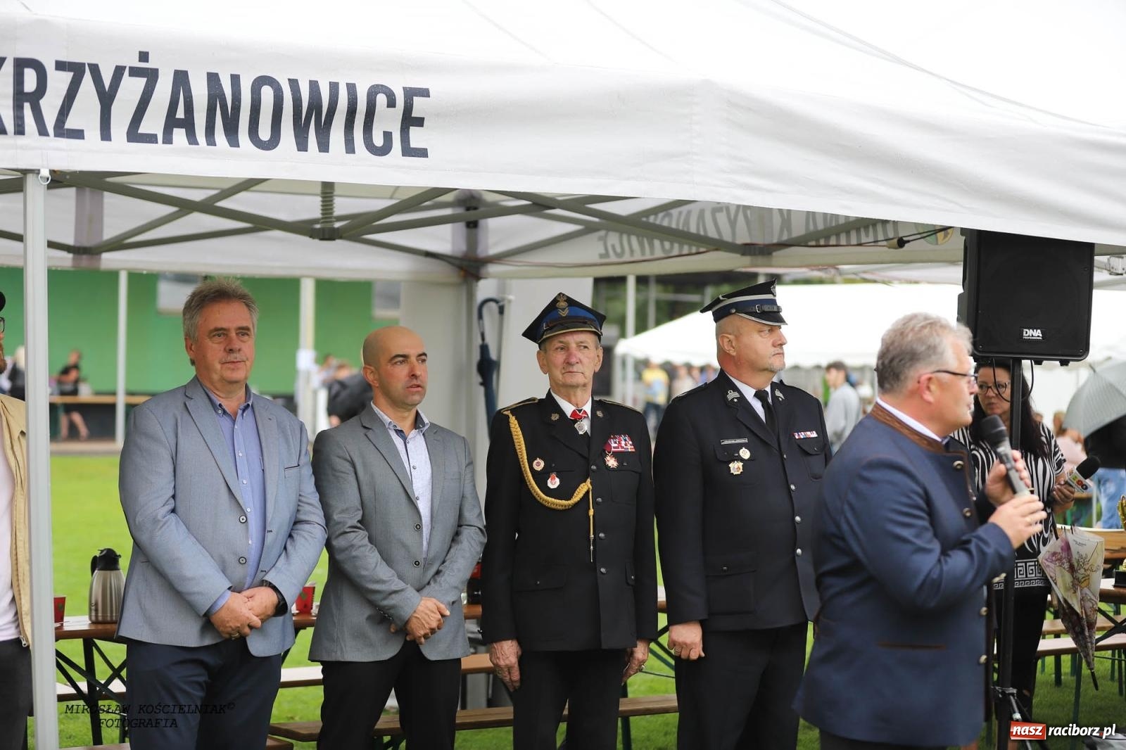 Zdjęcie w galerii na portalu naszraciborz.pl: Tworków z pucharem wójta Krzyżanowic na zawodach w Bieńkowicach wiadomości z regionu