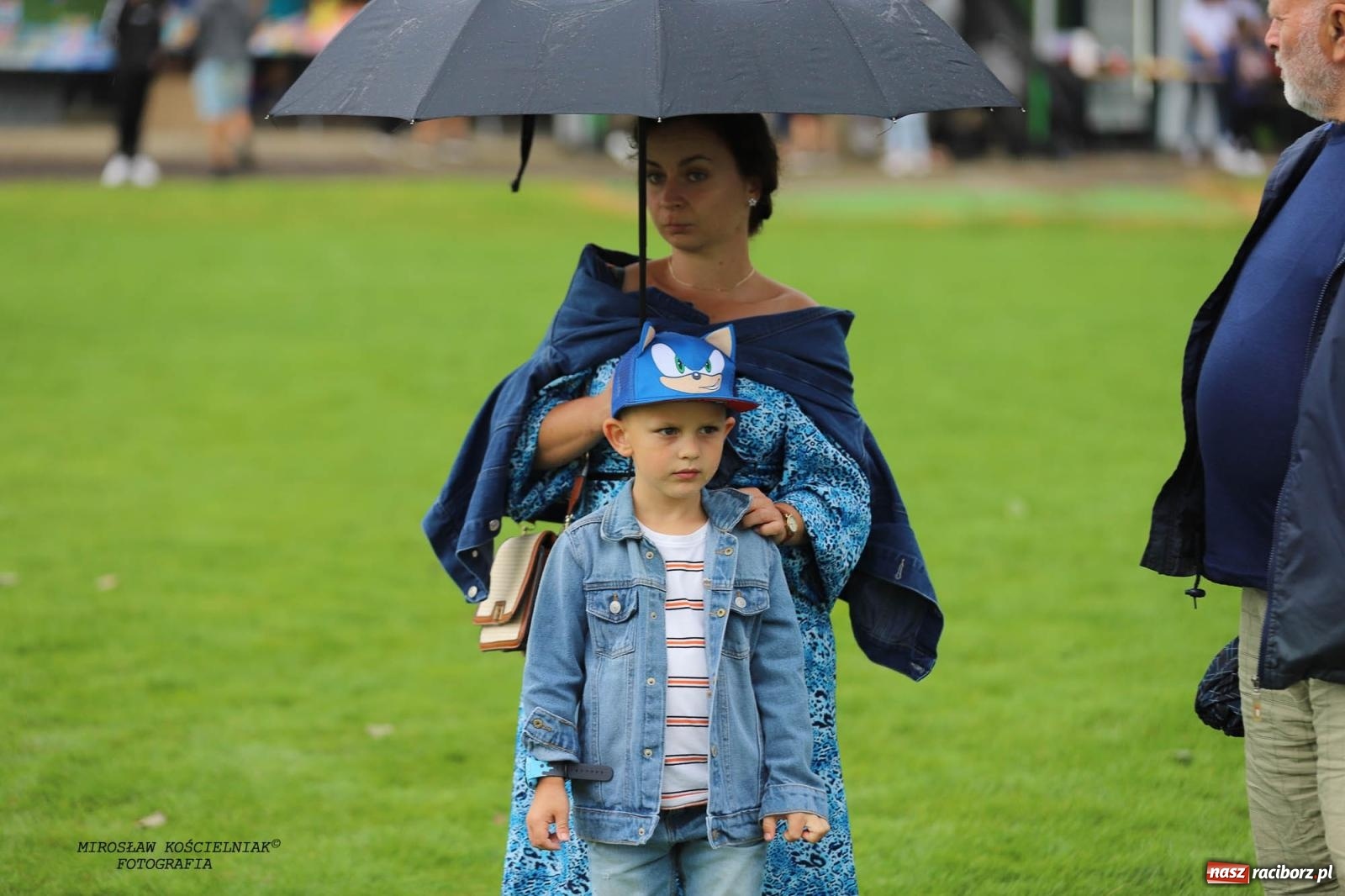 Zdjęcie w galerii na portalu naszraciborz.pl: Tworków z pucharem wójta Krzyżanowic na zawodach w Bieńkowicach wiadomości z regionu