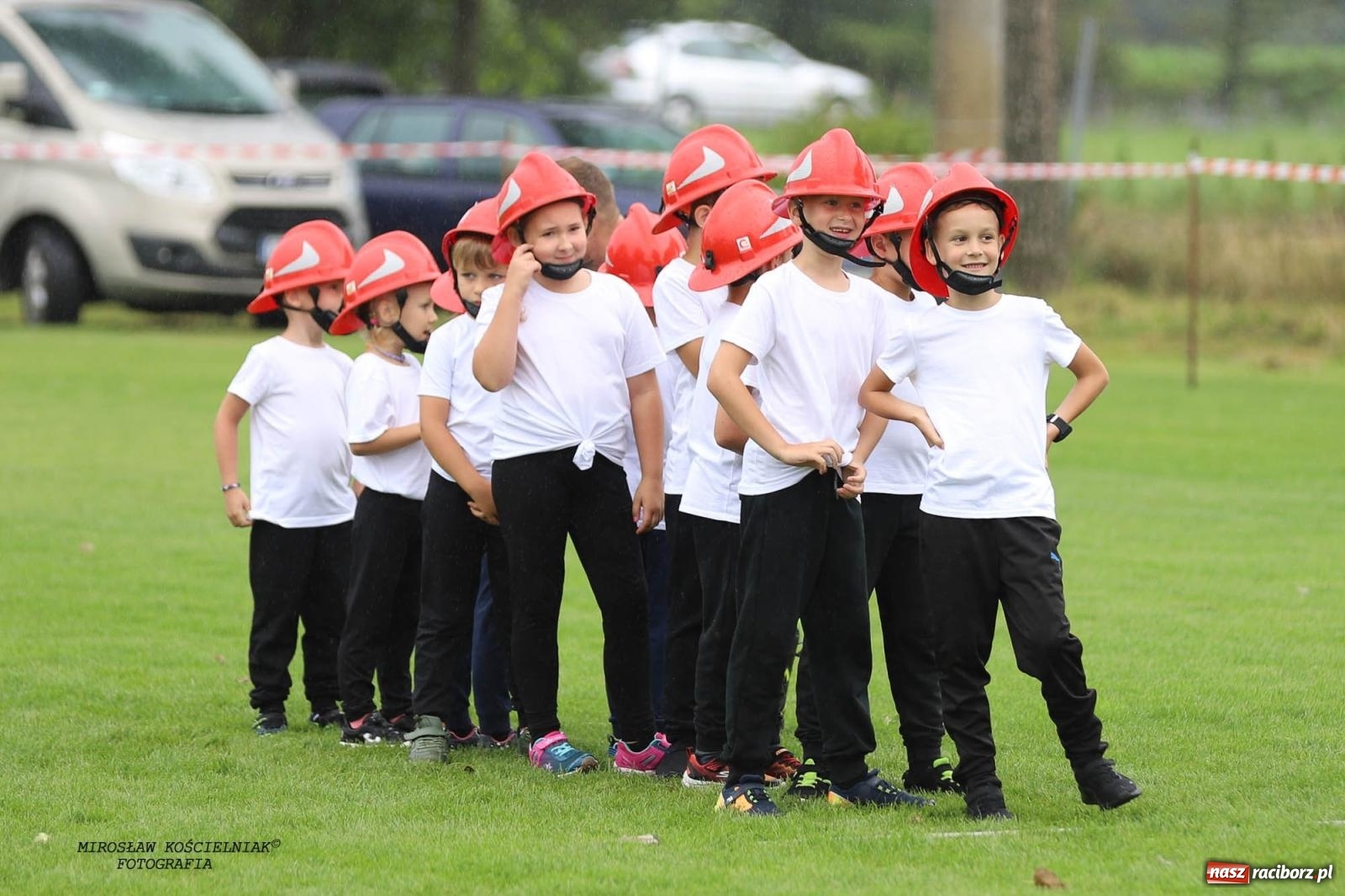 Zdjęcie w galerii na portalu naszraciborz.pl: Tworków z pucharem wójta Krzyżanowic na zawodach w Bieńkowicach wiadomości z regionu