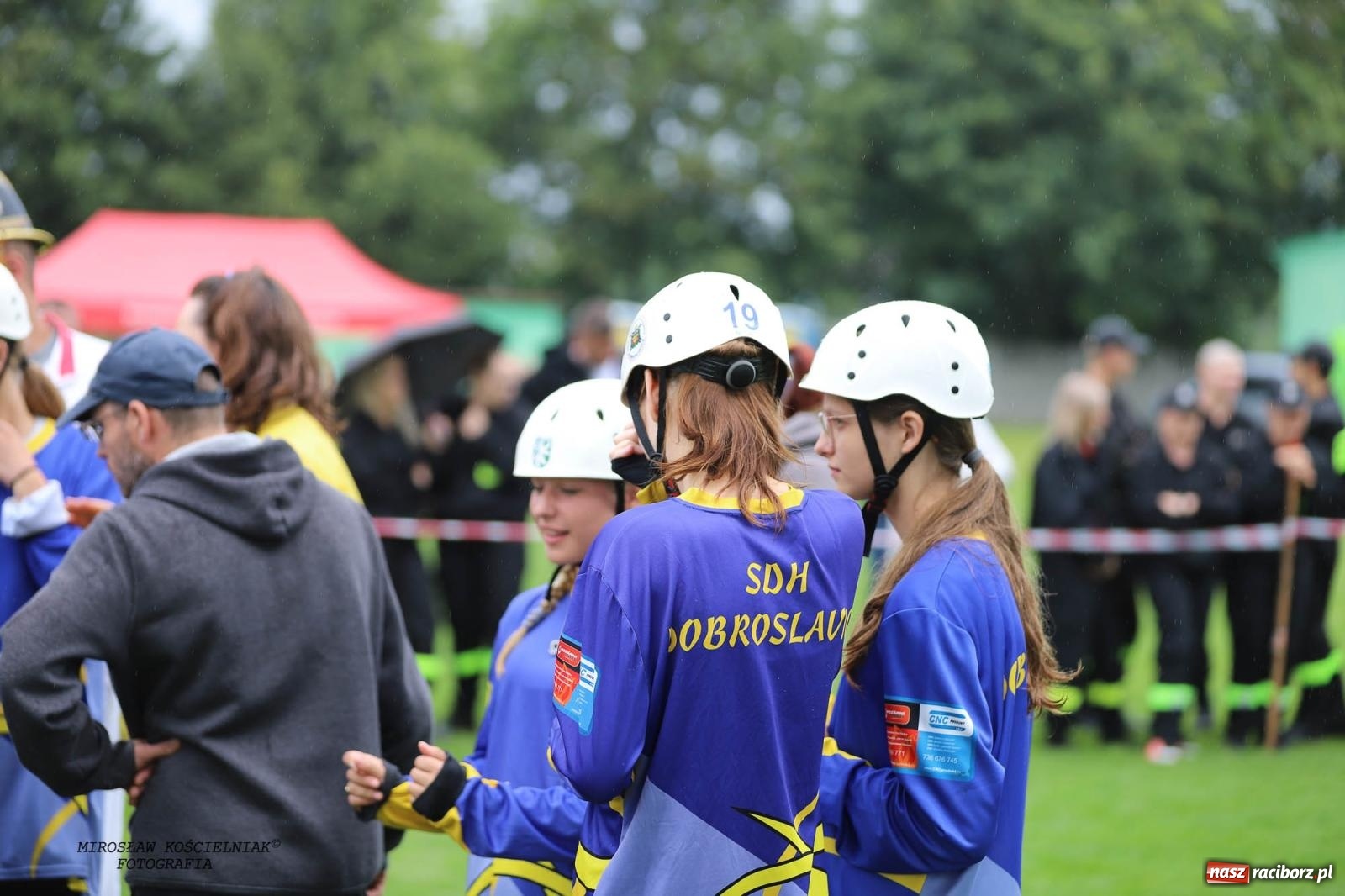 Zdjęcie w galerii na portalu naszraciborz.pl: Tworków z pucharem wójta Krzyżanowic na zawodach w Bieńkowicach wiadomości z regionu