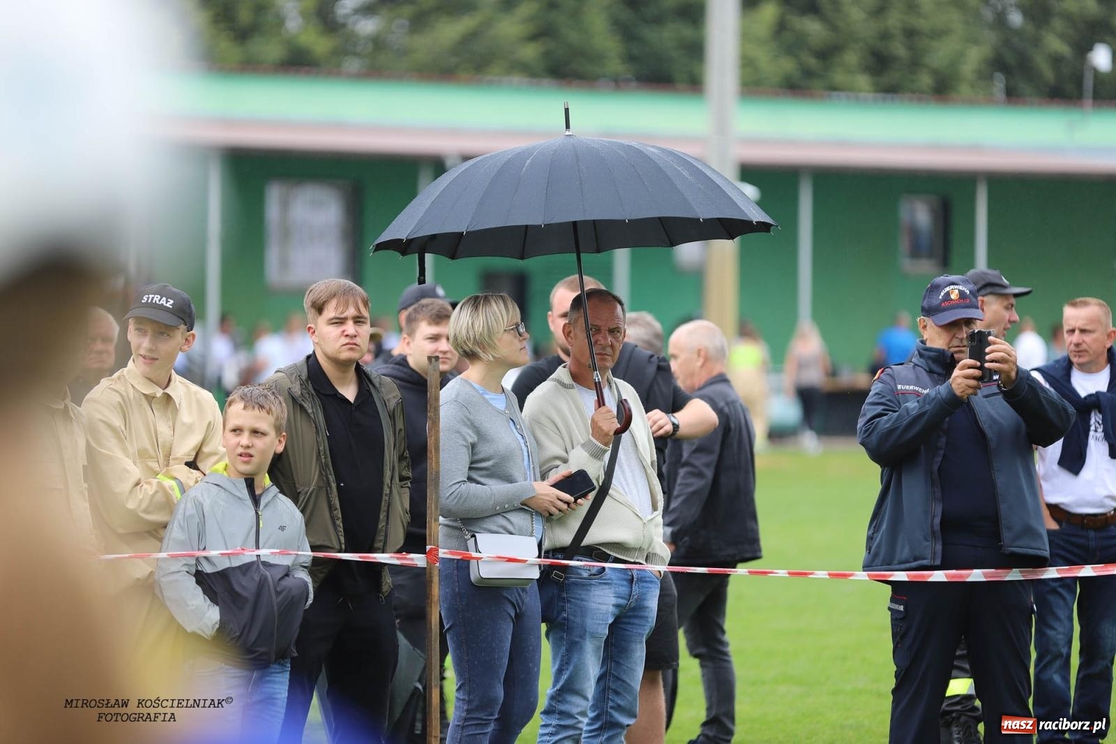 Zdjęcie w galerii na portalu naszraciborz.pl: Tworków z pucharem wójta Krzyżanowic na zawodach w Bieńkowicach wiadomości z regionu
