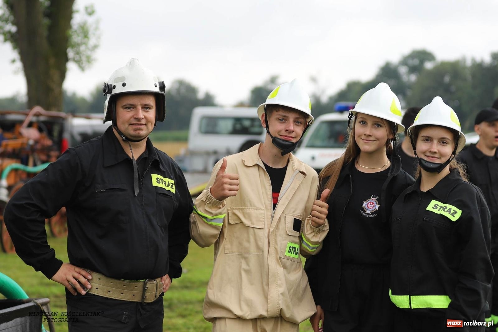 Zdjęcie w galerii na portalu naszraciborz.pl: Tworków z pucharem wójta Krzyżanowic na zawodach w Bieńkowicach wiadomości z regionu