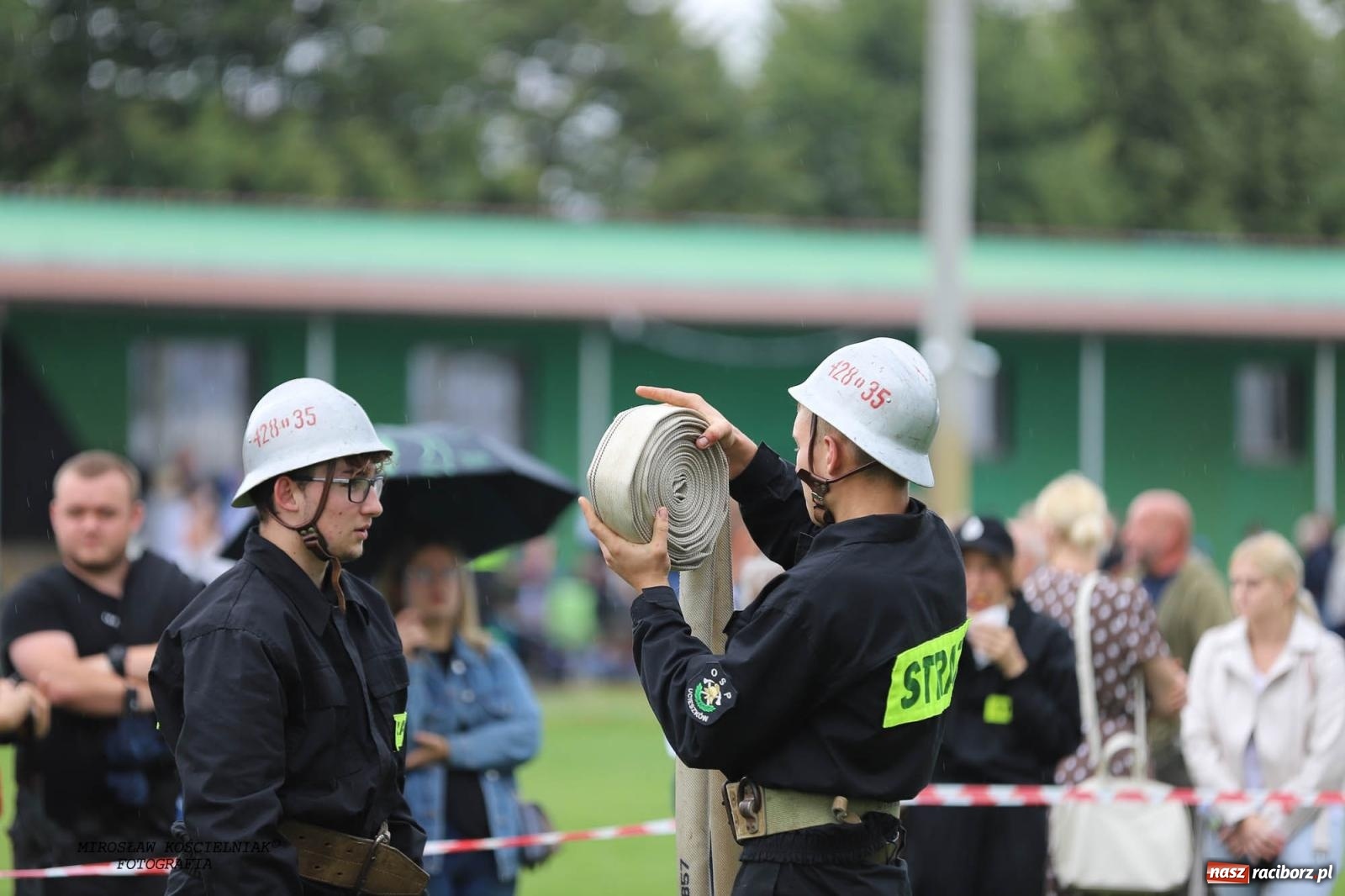 Zdjęcie w galerii na portalu naszraciborz.pl: Tworków z pucharem wójta Krzyżanowic na zawodach w Bieńkowicach wiadomości z regionu