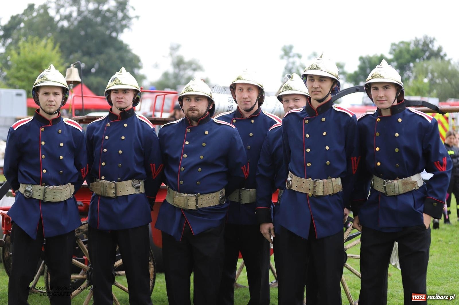 Zdjęcie w galerii na portalu naszraciborz.pl: Tworków z pucharem wójta Krzyżanowic na zawodach w Bieńkowicach wiadomości z regionu