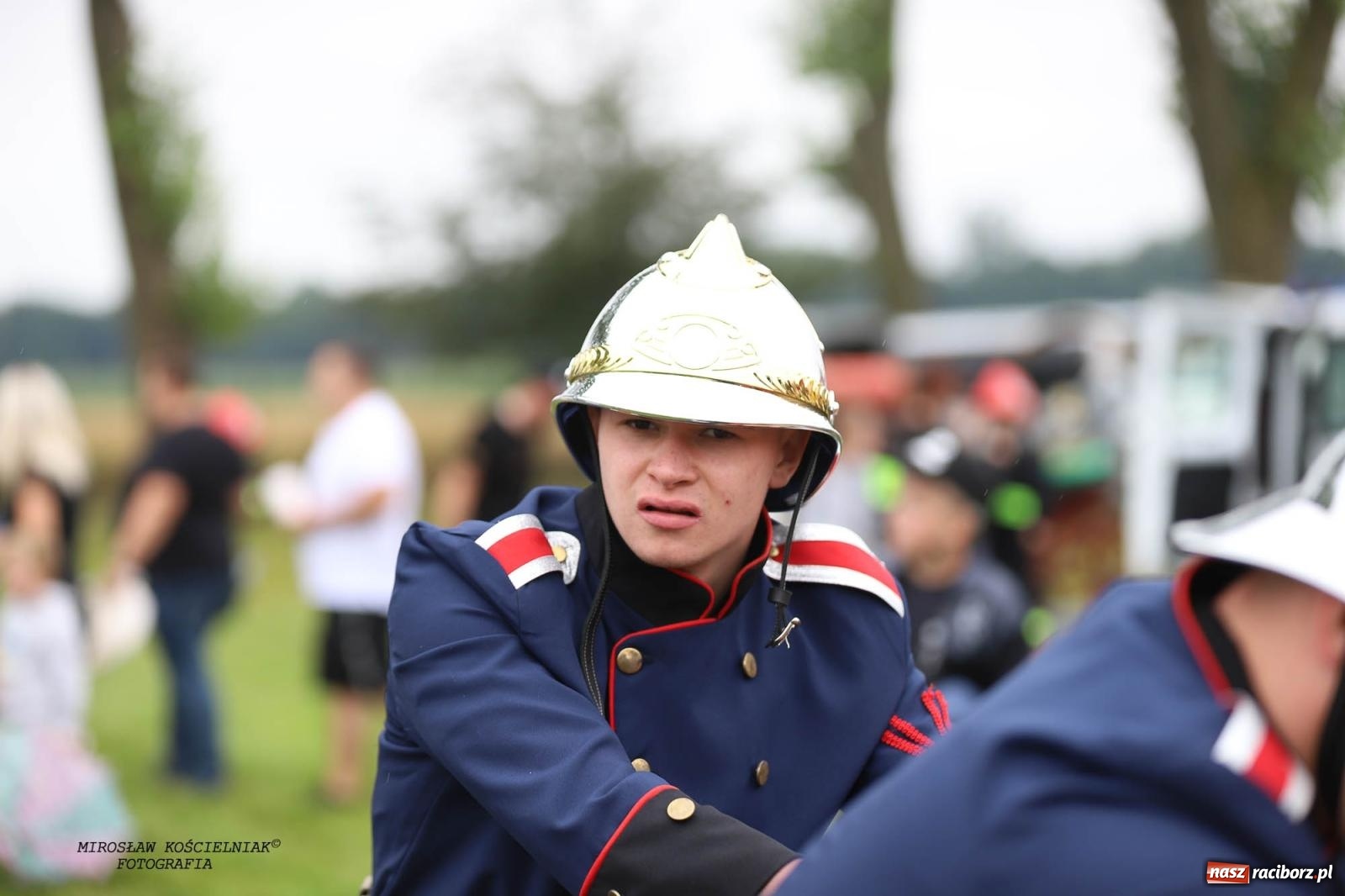 Zdjęcie w galerii na portalu naszraciborz.pl: Tworków z pucharem wójta Krzyżanowic na zawodach w Bieńkowicach wiadomości z regionu