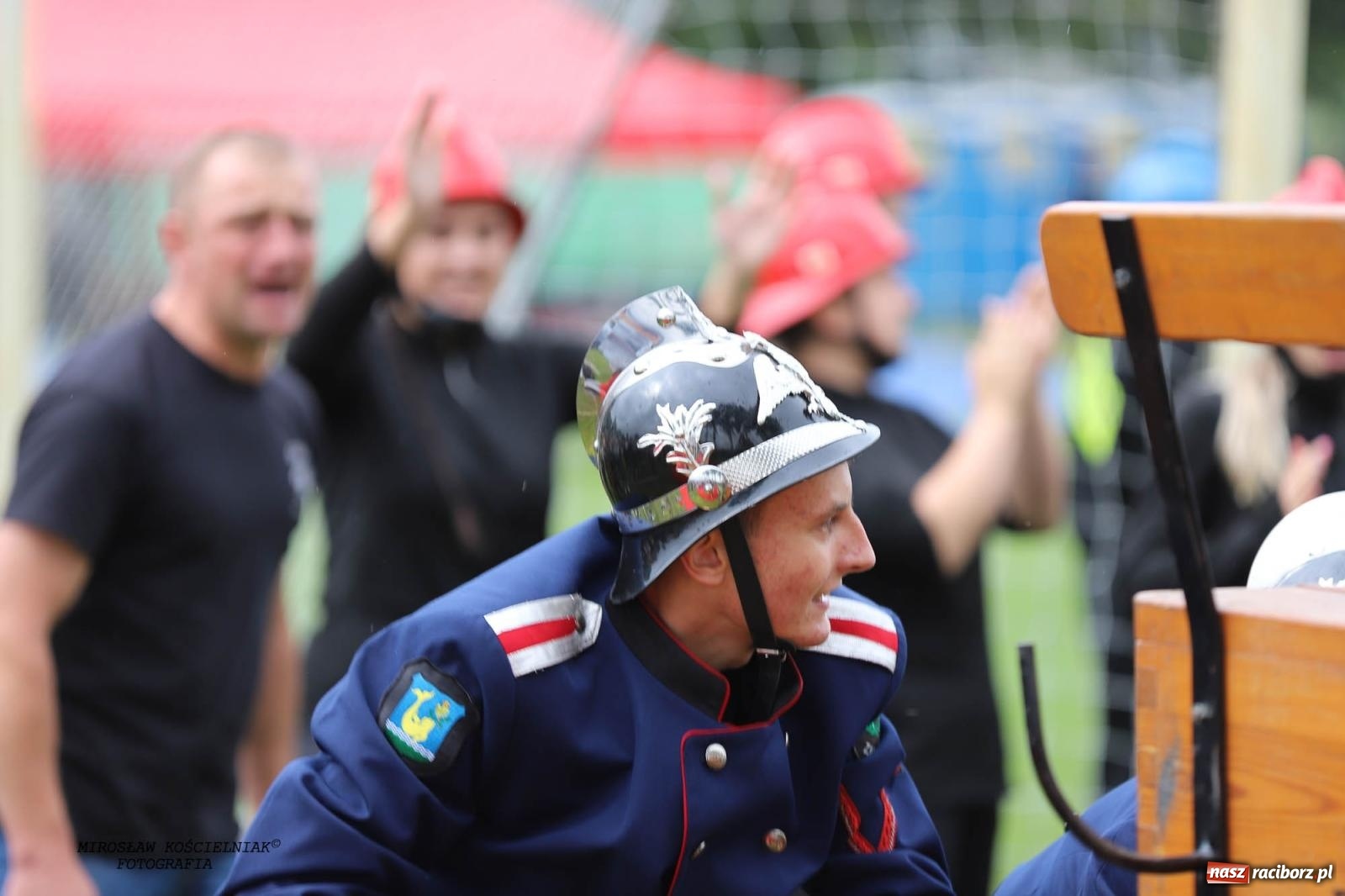 Zdjęcie w galerii na portalu naszraciborz.pl: Tworków z pucharem wójta Krzyżanowic na zawodach w Bieńkowicach wiadomości z regionu