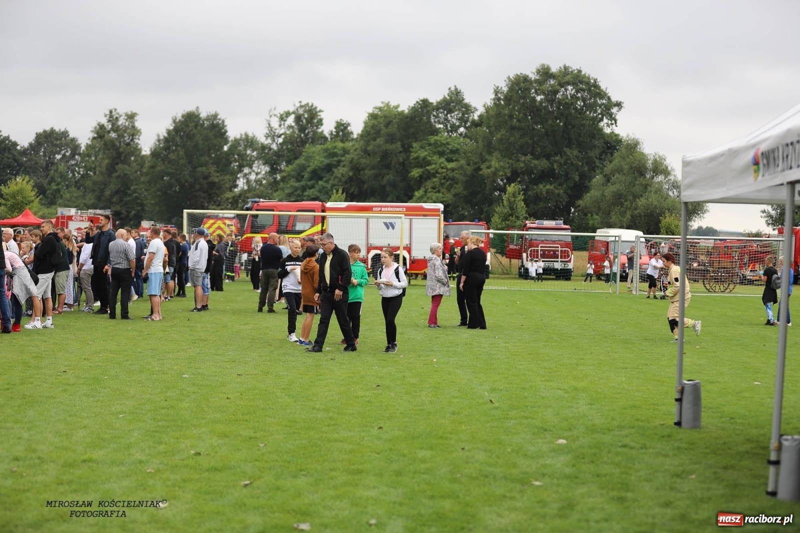 Zdjęcie w galerii na portalu naszraciborz.pl: Tworków z pucharem wójta Krzyżanowic na zawodach w Bieńkowicach wiadomości z regionu