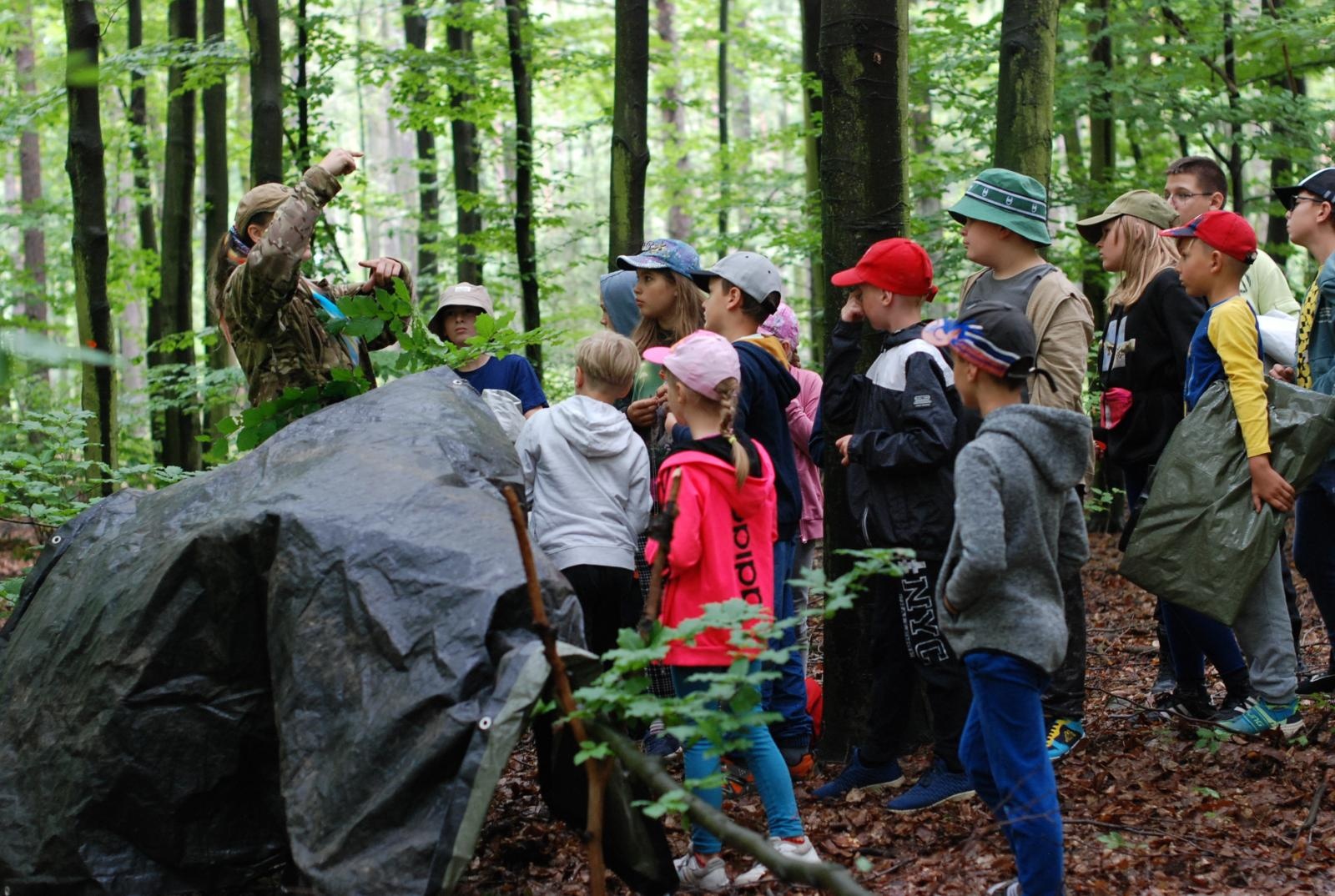 Zdjęcie w galerii na portalu naszraciborz.pl: Survival na początek. W Nędzy wystartowała Akcja Lato 2024 wiadomości z regionu