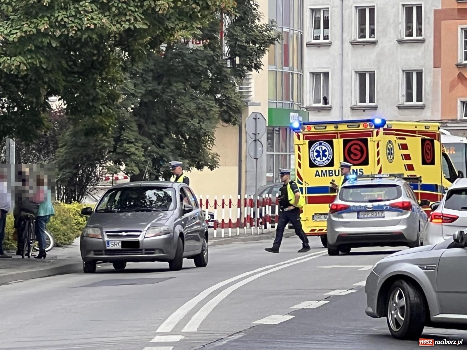 Zdjęcie w galerii na portalu naszraciborz.pl: Potrącenie rowerzysty na Podwalu [FOTO] wiadomości z regionu
