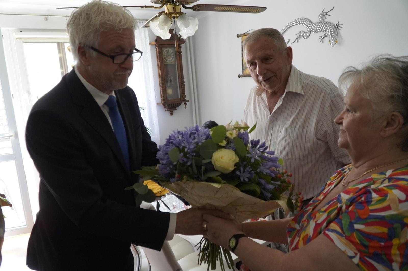 Zdjęcie w galerii na portalu naszraciborz.pl: Państwo Piotrowscy świętują jubileusz 55-lecia pożycia małżeńskiego wiadomości z regionu