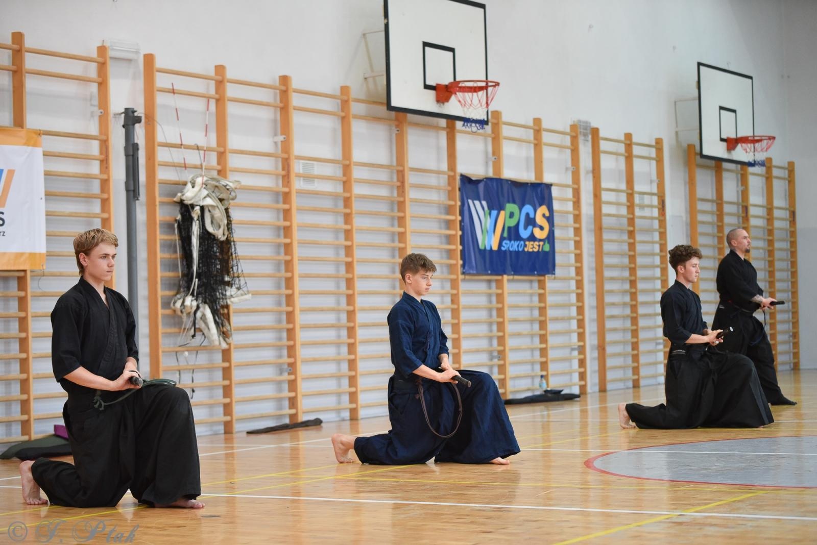 Zdjęcie w galerii na portalu naszraciborz.pl: Powiatowe Centrum Sportu w Raciborzu zaprasza na wakacyjne spotkania z japońską szermierką – IAIDO/JODO wiadomości z regionu