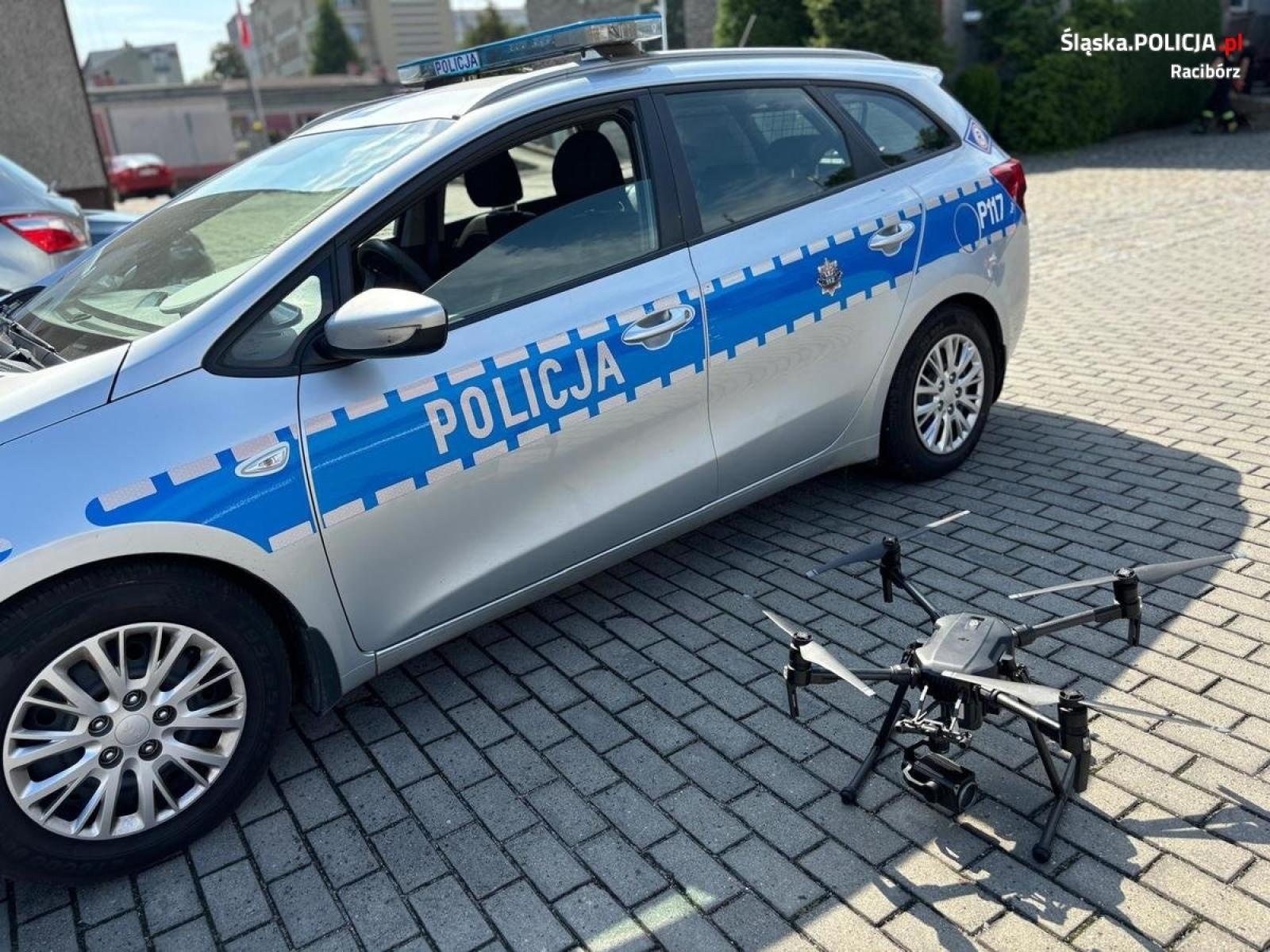 Zdjęcie w galerii na portalu naszraciborz.pl: Raciborska policja wykorzystuje nowoczesne narzędzia. Obserwacje prowadzi dronem wiadomości z regionu
