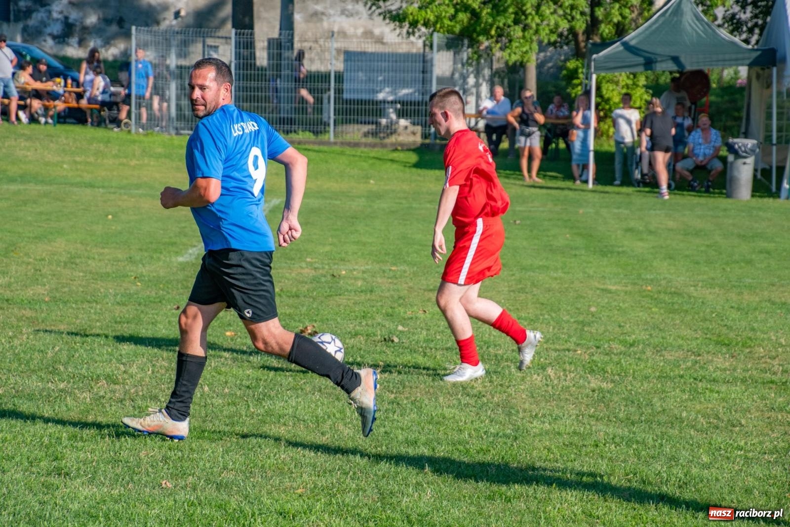 Zdjęcie w galerii na portalu naszraciborz.pl: Piłkarskie pokoleniowe boje w Bojanowie [FOTO i WIDEO] wiadomości z regionu