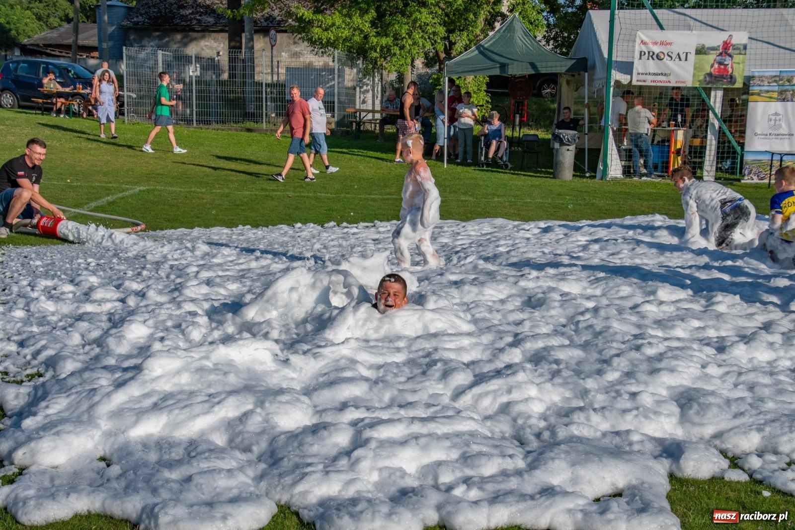 Zdjęcie w galerii na portalu naszraciborz.pl: Piłkarskie pokoleniowe boje w Bojanowie [FOTO i WIDEO] wiadomości z regionu