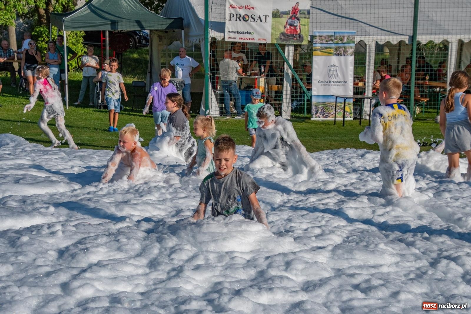 Zdjęcie w galerii na portalu naszraciborz.pl: Piłkarskie pokoleniowe boje w Bojanowie [FOTO i WIDEO] wiadomości z regionu