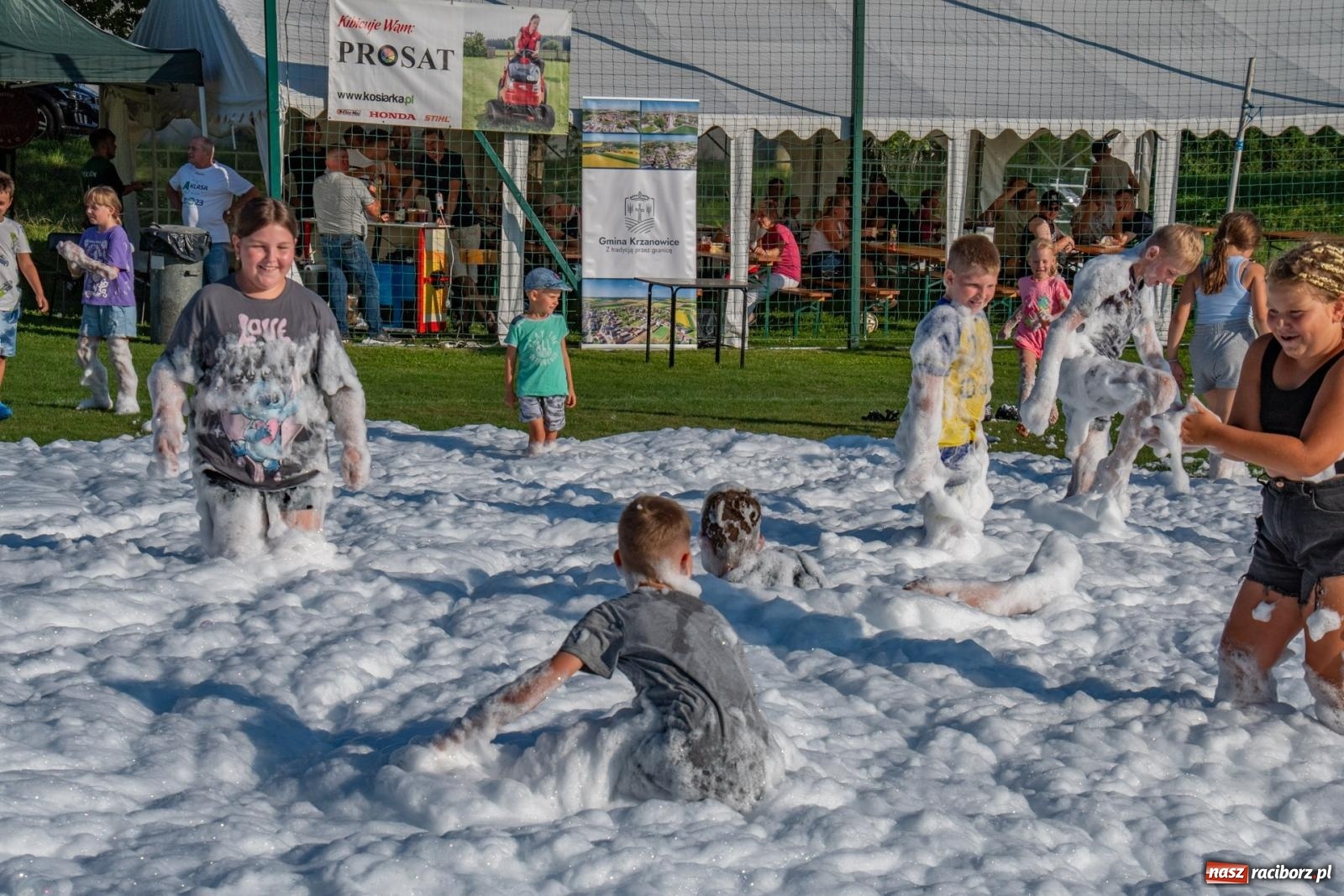 Zdjęcie w galerii na portalu naszraciborz.pl: Piłkarskie pokoleniowe boje w Bojanowie [FOTO i WIDEO] wiadomości z regionu
