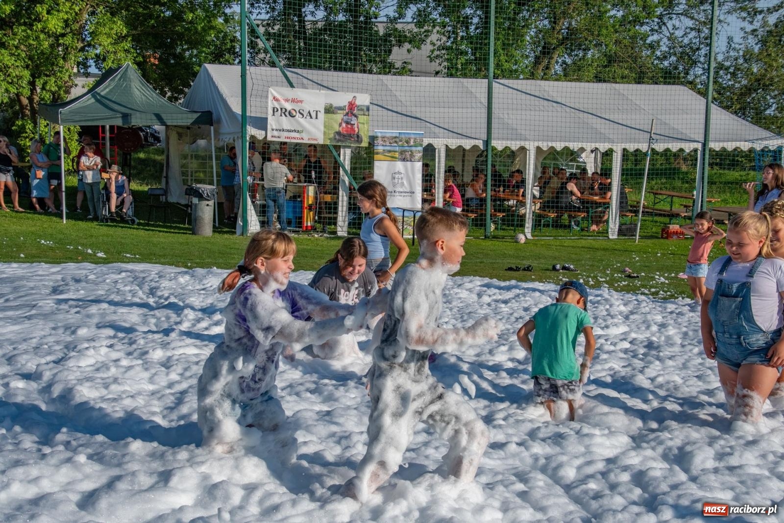 Zdjęcie w galerii na portalu naszraciborz.pl: Piłkarskie pokoleniowe boje w Bojanowie [FOTO i WIDEO] wiadomości z regionu