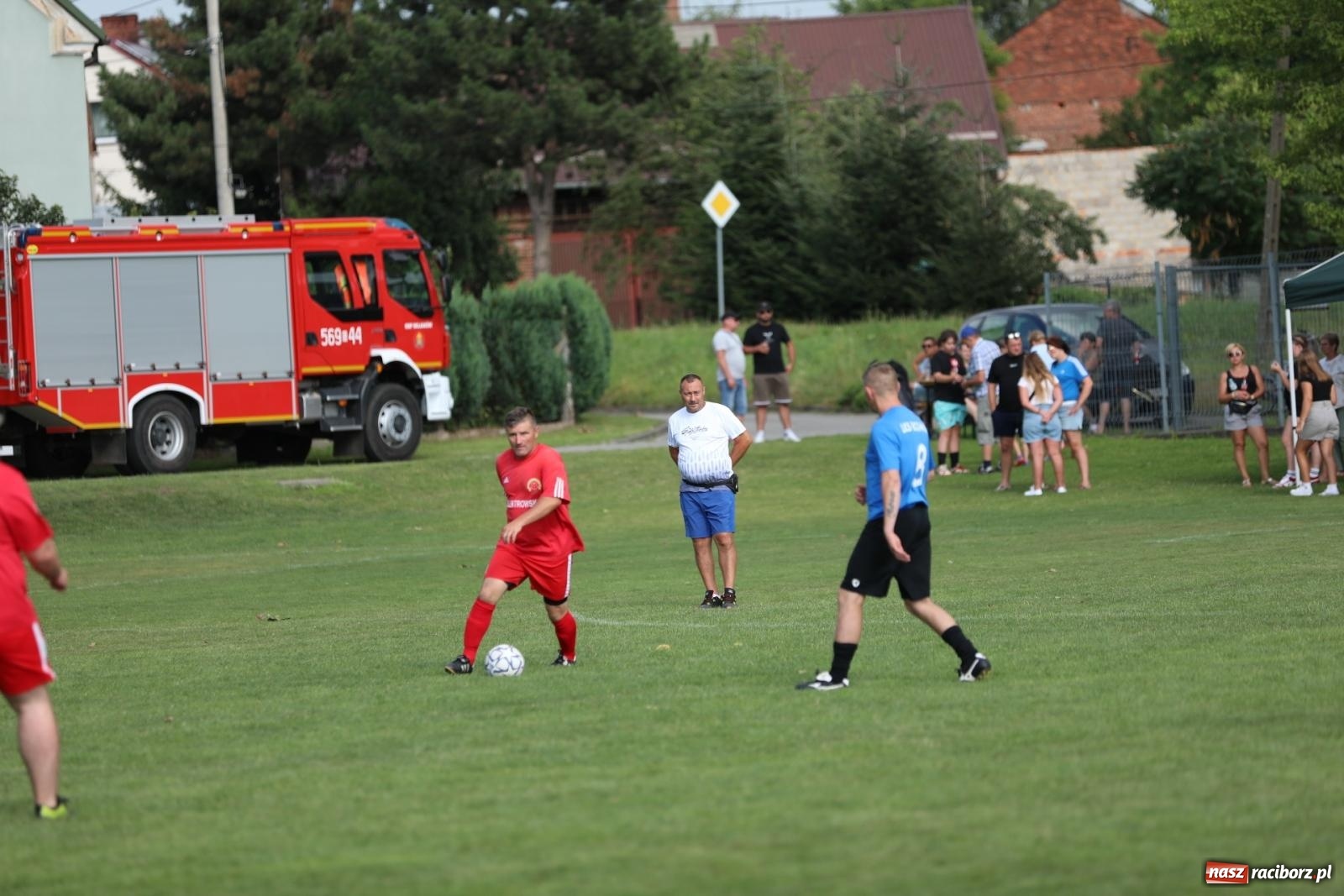 Zdjęcie w galerii na portalu naszraciborz.pl: Piłkarskie pokoleniowe boje w Bojanowie [FOTO i WIDEO] wiadomości z regionu