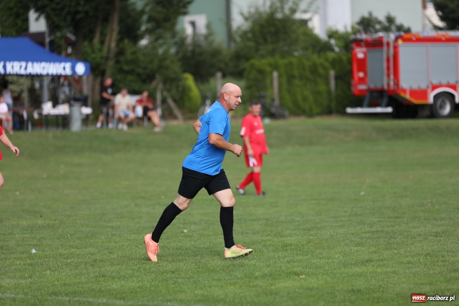 Zdjęcie w galerii na portalu naszraciborz.pl: Piłkarskie pokoleniowe boje w Bojanowie [FOTO i WIDEO] wiadomości z regionu