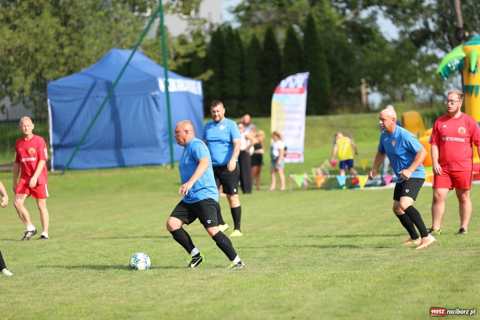 Zdjęcie w galerii na portalu naszraciborz.pl: Piłkarskie pokoleniowe boje w Bojanowie [FOTO i WIDEO] wiadomości z regionu