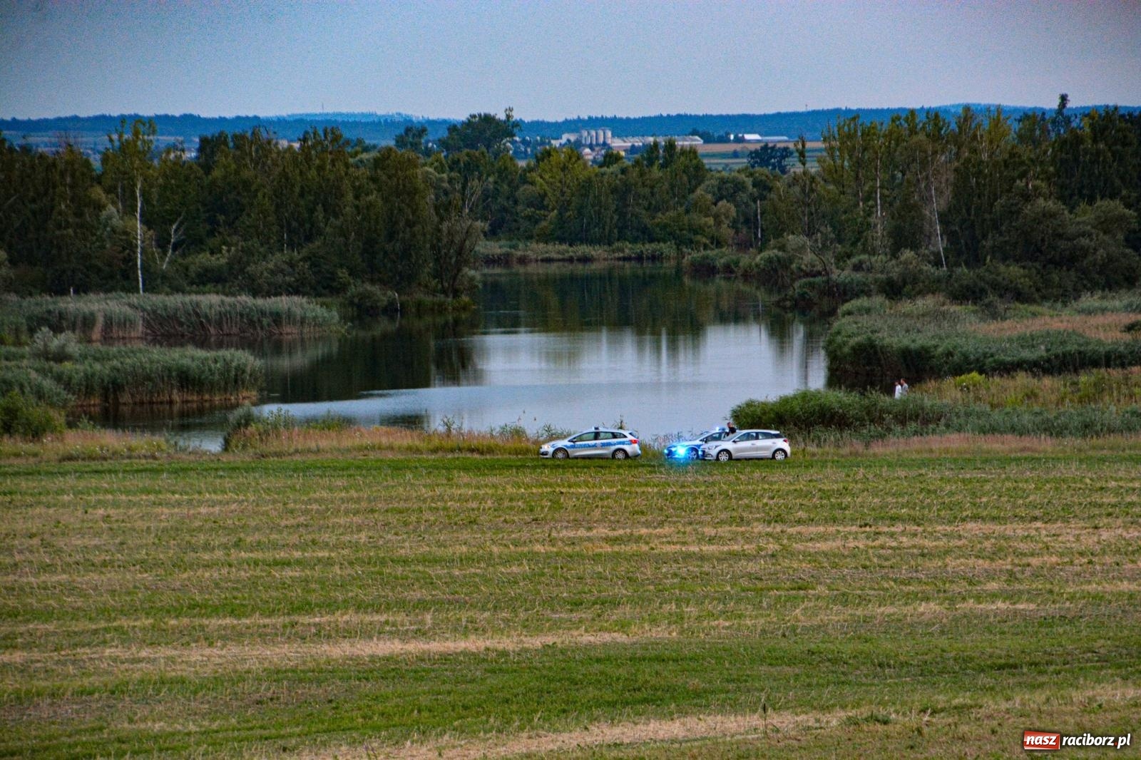 Zdjęcie w galerii na portalu naszraciborz.pl: Komunikat policji w sprawie tragedii w czaszy zbiornika Racibórz [FOTO i WIDEO] wiadomości z regionu