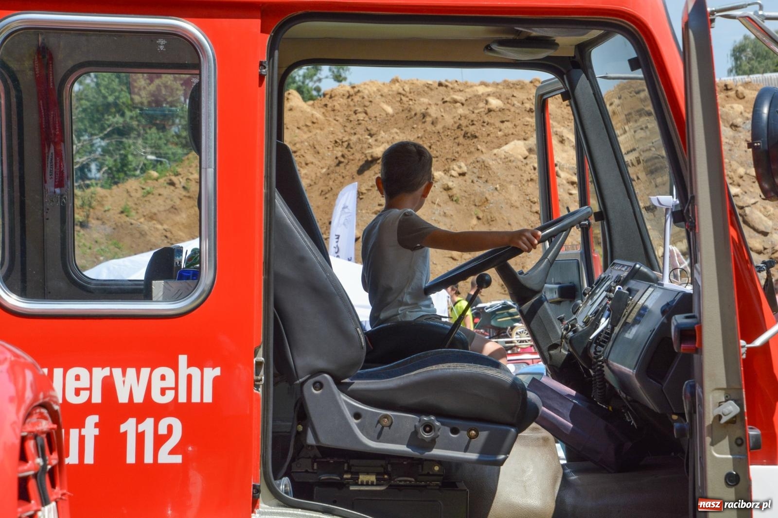 Zdjęcie w galerii na portalu naszraciborz.pl: V Zlot Pojazdów Zabytkowych w Sławikowie [FOTO i WIDEO] wiadomości z regionu