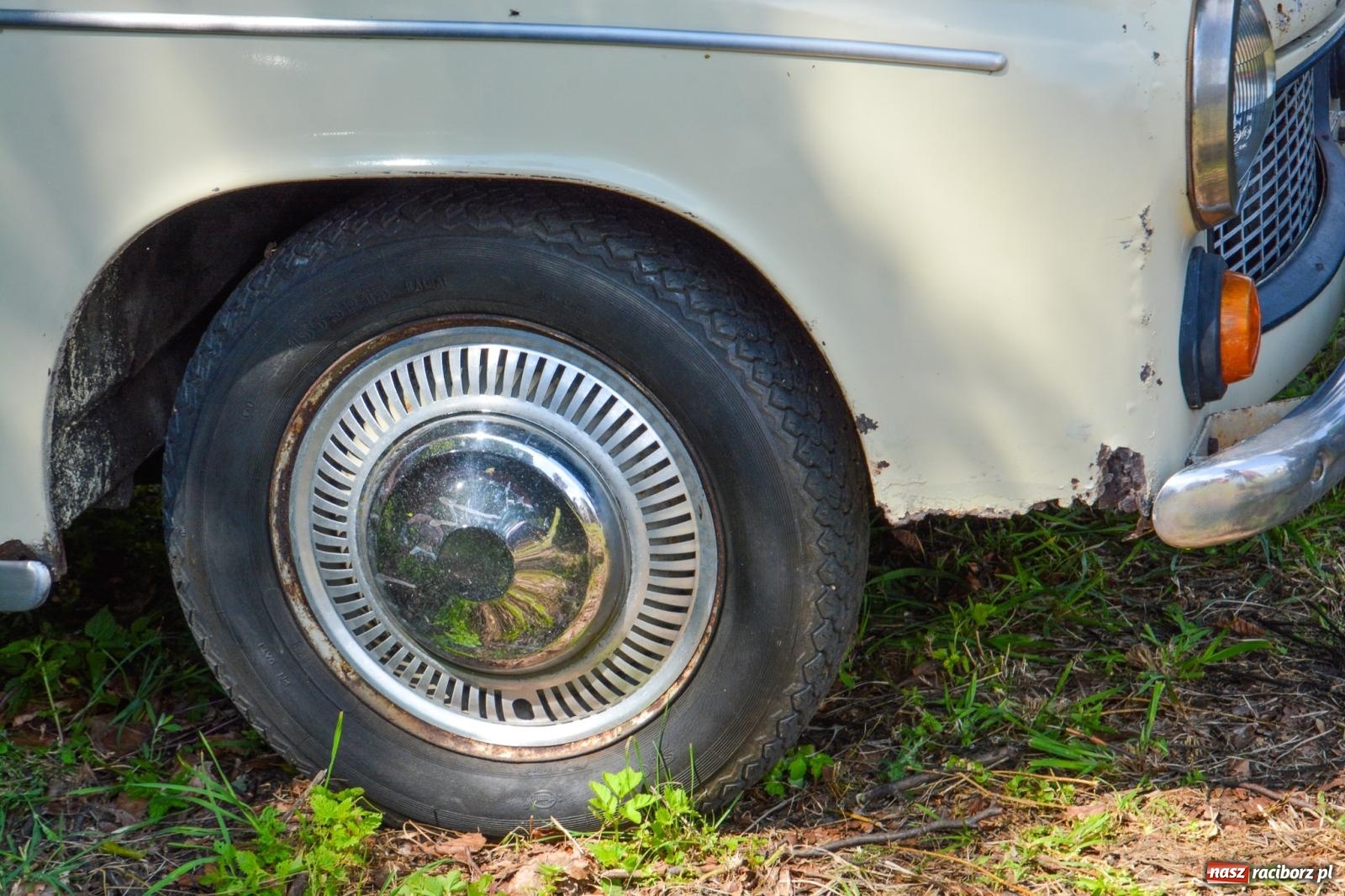 Zdjęcie w galerii na portalu naszraciborz.pl: V Zlot Pojazdów Zabytkowych w Sławikowie [FOTO i WIDEO] wiadomości z regionu