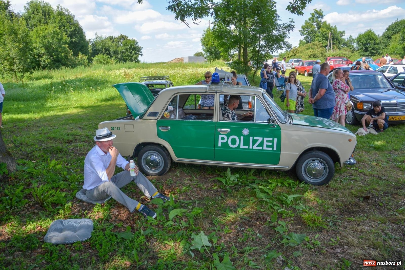 Zdjęcie w galerii na portalu naszraciborz.pl: V Zlot Pojazdów Zabytkowych w Sławikowie [FOTO i WIDEO] wiadomości z regionu