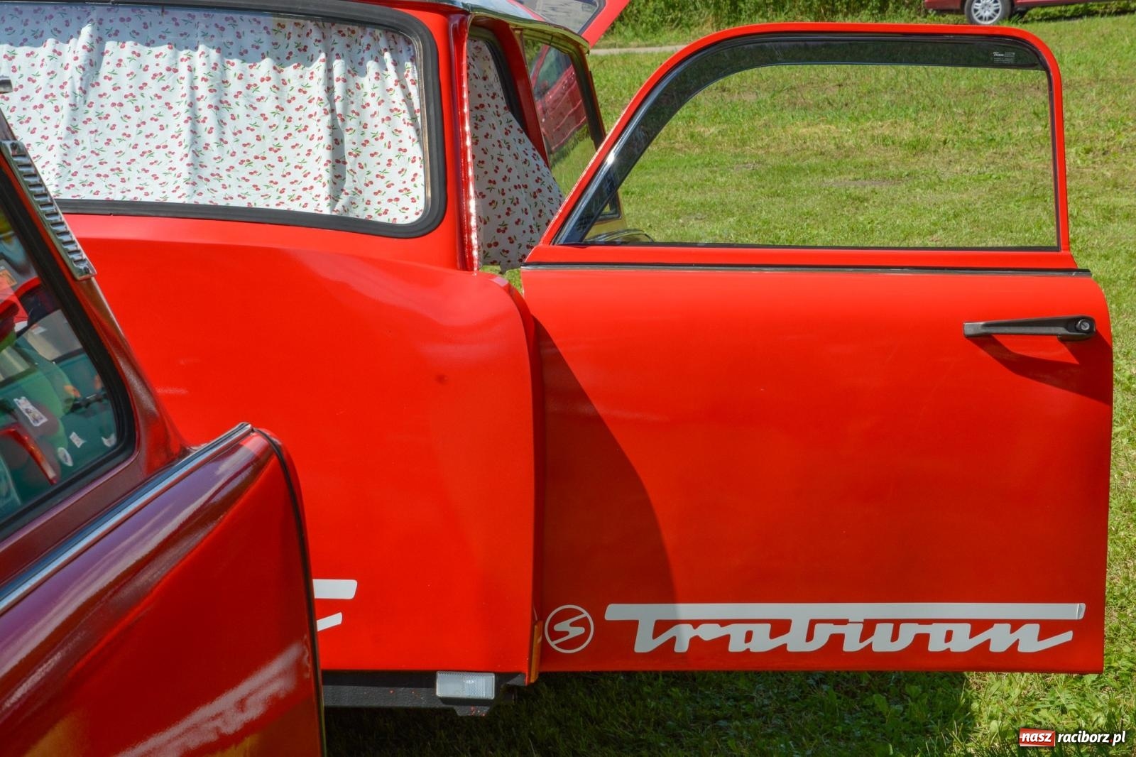 Zdjęcie w galerii na portalu naszraciborz.pl: V Zlot Pojazdów Zabytkowych w Sławikowie [FOTO i WIDEO] wiadomości z regionu