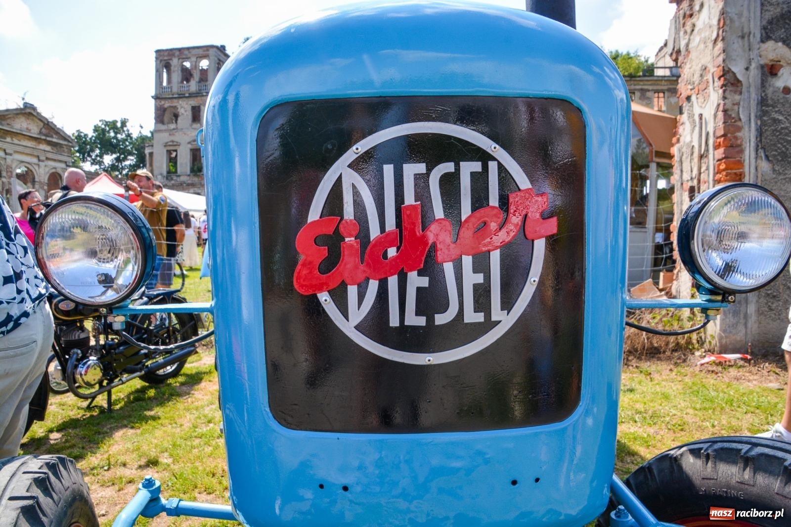 Zdjęcie w galerii na portalu naszraciborz.pl: V Zlot Pojazdów Zabytkowych w Sławikowie [FOTO i WIDEO] wiadomości z regionu