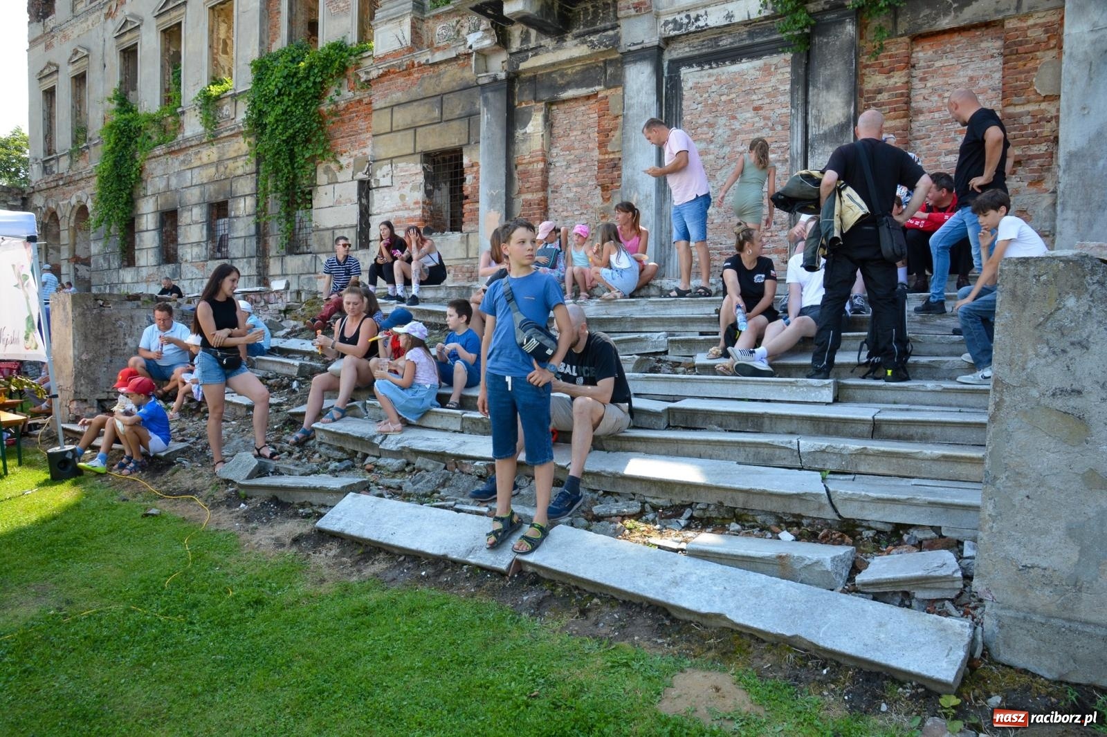 Zdjęcie w galerii na portalu naszraciborz.pl: V Zlot Pojazdów Zabytkowych w Sławikowie [FOTO i WIDEO] wiadomości z regionu