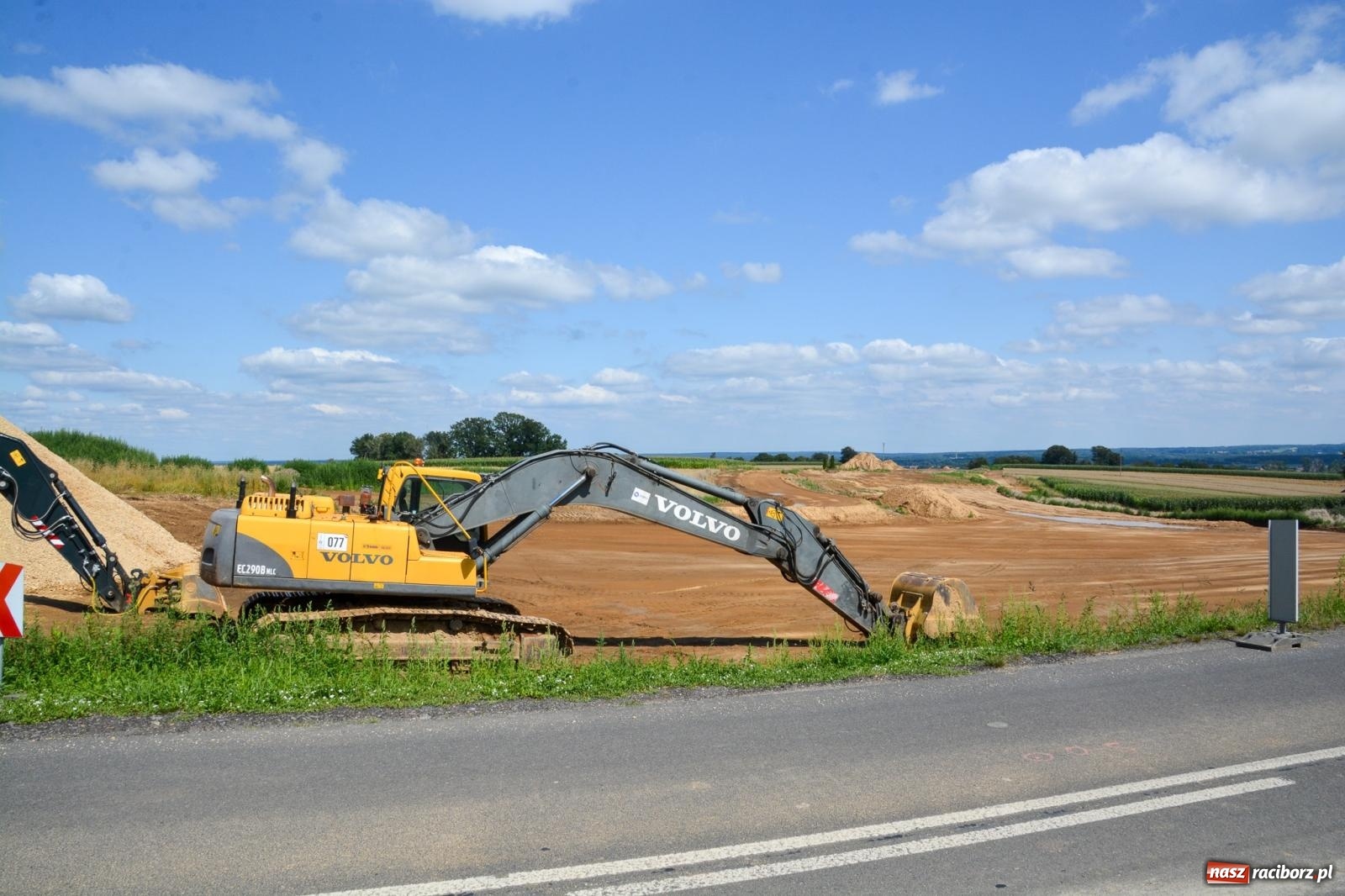 Zdjęcie w galerii na portalu naszraciborz.pl: Ruszyła budowa nowego mostu pod Raciborzem [FOTO] wiadomości z regionu