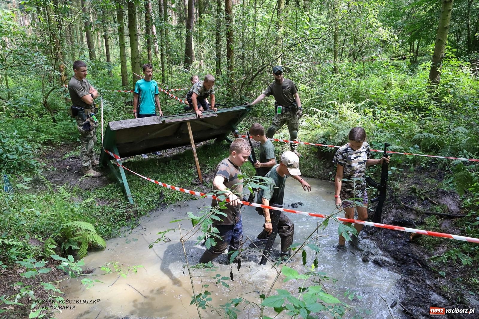 Zdjęcie w galerii na portalu naszraciborz.pl: Przetrwać w Arboretum. Raciborski Bieg Zwiadowcy [FOTO i WIDEO] wiadomości z regionu