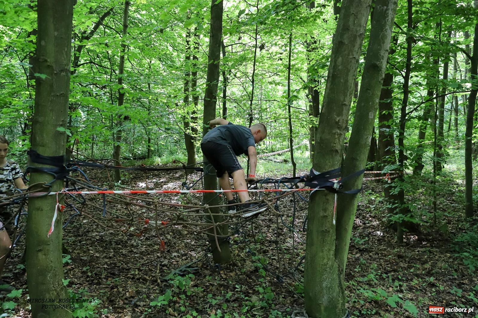 Zdjęcie w galerii na portalu naszraciborz.pl: Przetrwać w Arboretum. Raciborski Bieg Zwiadowcy [FOTO i WIDEO] wiadomości z regionu