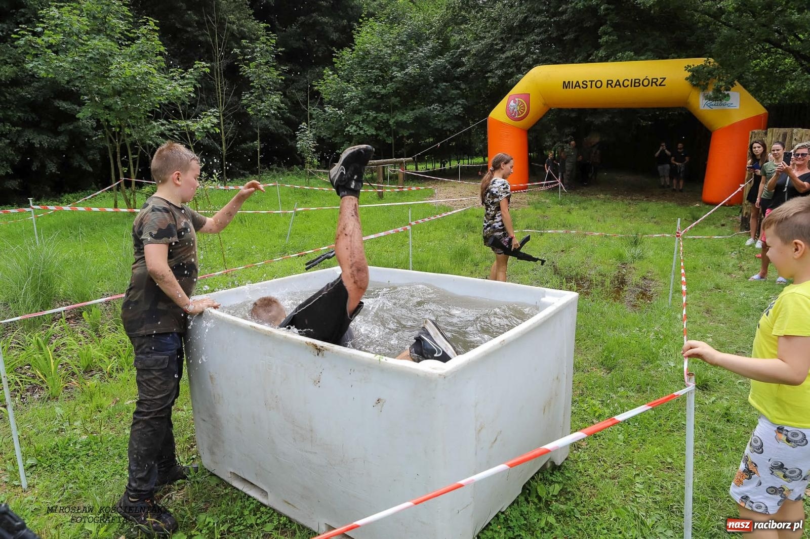 Zdjęcie w galerii na portalu naszraciborz.pl: Przetrwać w Arboretum. Raciborski Bieg Zwiadowcy [FOTO i WIDEO] wiadomości z regionu