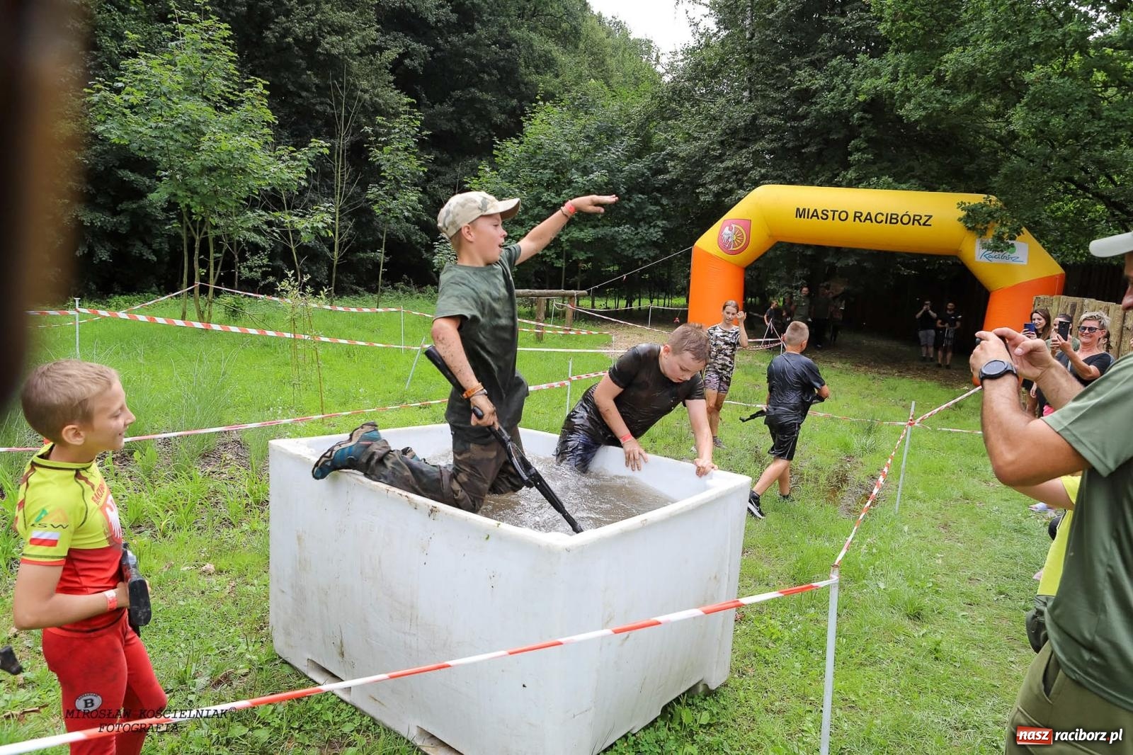 Zdjęcie w galerii na portalu naszraciborz.pl: Przetrwać w Arboretum. Raciborski Bieg Zwiadowcy [FOTO i WIDEO] wiadomości z regionu