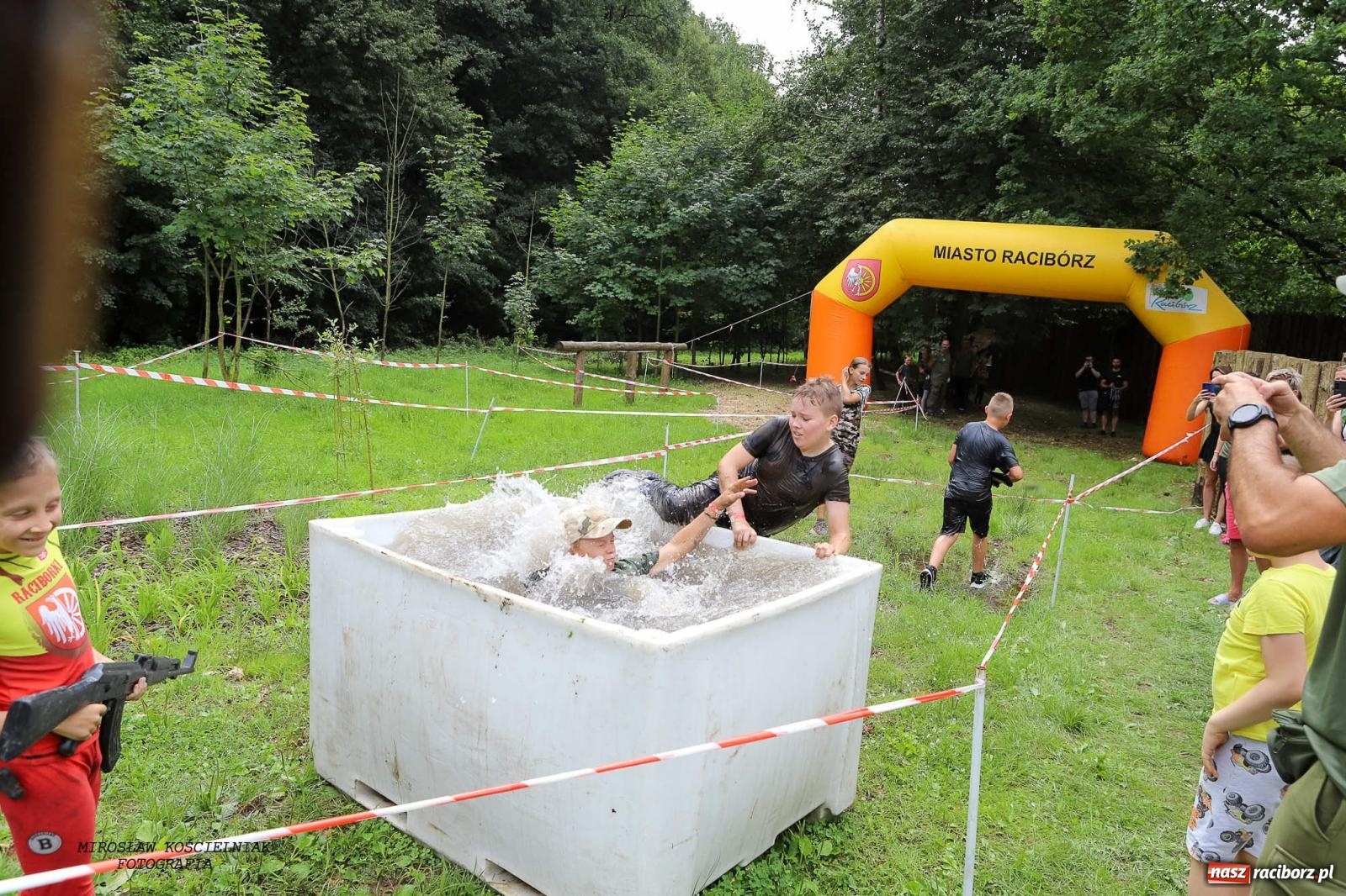 Zdjęcie w galerii na portalu naszraciborz.pl: Przetrwać w Arboretum. Raciborski Bieg Zwiadowcy [FOTO i WIDEO] wiadomości z regionu