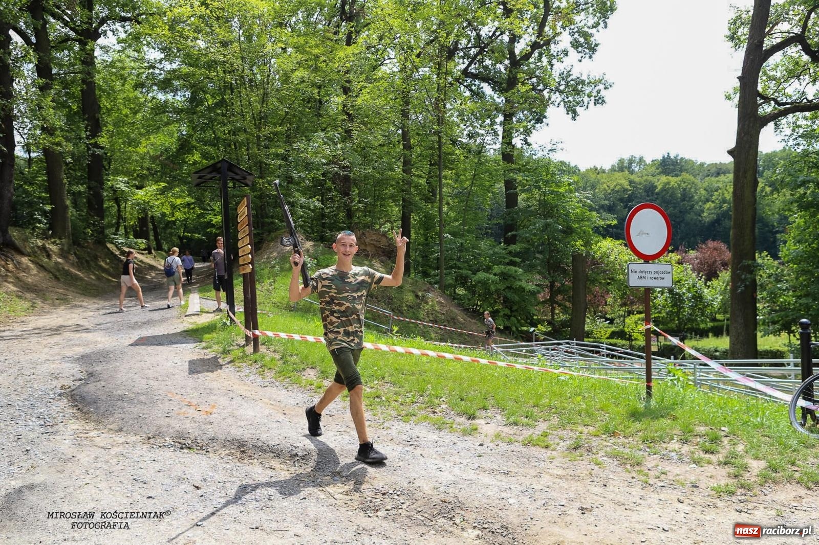 Zdjęcie w galerii na portalu naszraciborz.pl: Przetrwać w Arboretum. Raciborski Bieg Zwiadowcy [FOTO i WIDEO] wiadomości z regionu