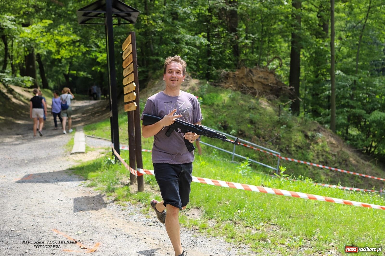 Zdjęcie w galerii na portalu naszraciborz.pl: Przetrwać w Arboretum. Raciborski Bieg Zwiadowcy [FOTO i WIDEO] wiadomości z regionu