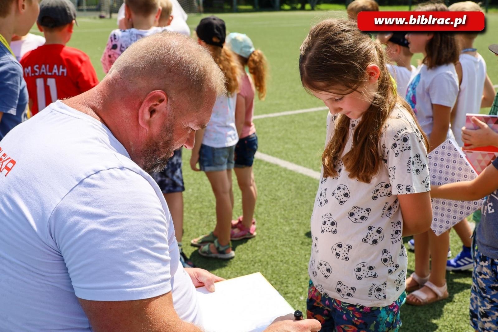 Zdjęcie w galerii na portalu naszraciborz.pl: Janusz Rokicki i Monika Opiatowska gośćmi Olimpijskiego Lata z biblioteką wiadomości z regionu