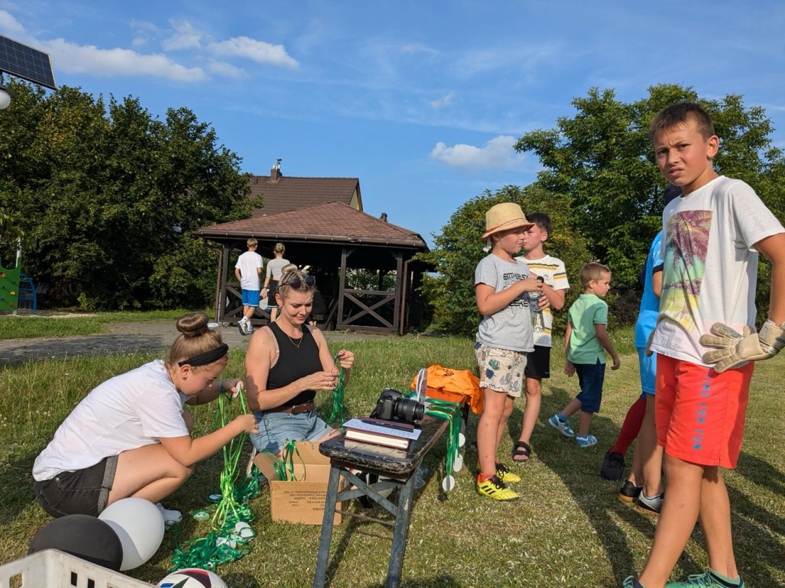 Zdjęcie w galerii na portalu naszraciborz.pl: Sportowy piknik rodzinny w Szymocicach. Wielki finał akcji Działaj Lokalnie wiadomości z regionu