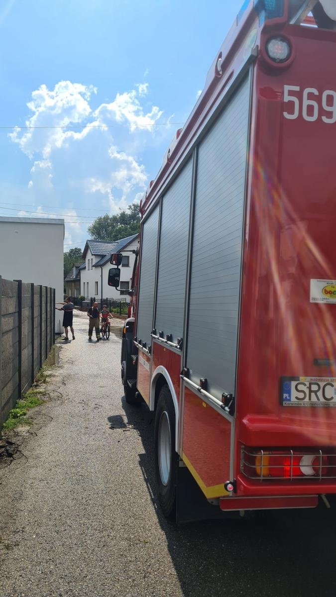 Zdjęcie w galerii na portalu naszraciborz.pl: Oberwanie chmury w Krzanowicach. Woda wdarła się do domostw wiadomości z regionu