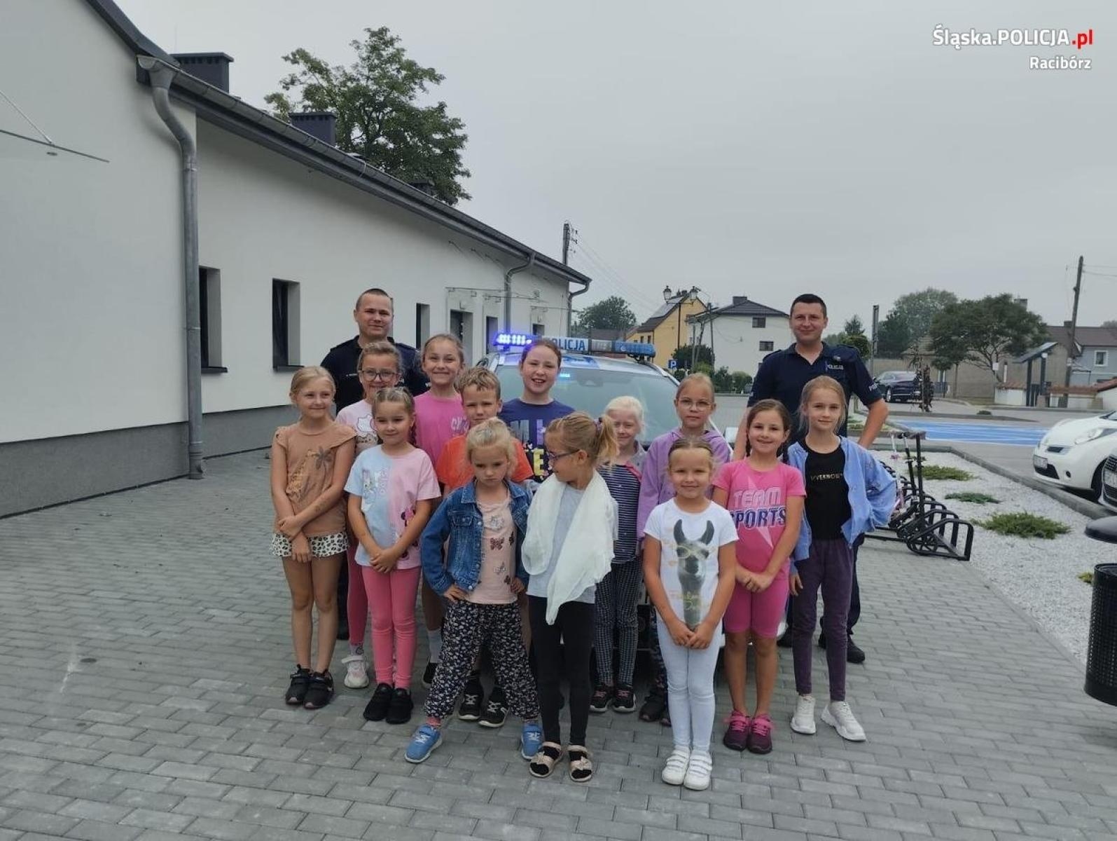 Zdjęcie w galerii na portalu naszraciborz.pl: Bezpieczne wakacje z raciborską policją wiadomości z regionu