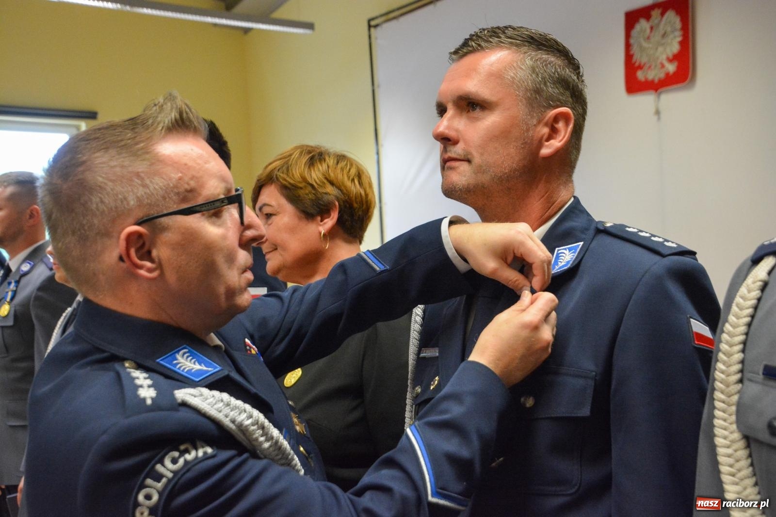 Zdjęcie w galerii na portalu naszraciborz.pl: Raciborska policja świętuje w Pietrowicach Wielkich. Wręczono awanse i odznaczenia [FOTO i WIDEO] wiadomości z regionu