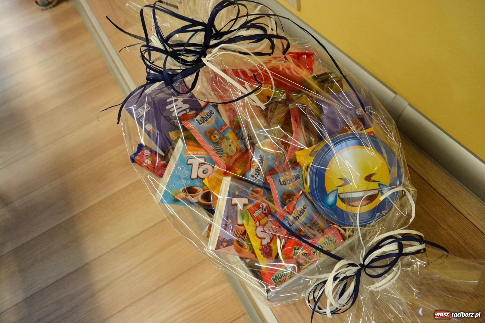 Zdjęcie w galerii na portalu naszraciborz.pl: Raciborska policja świętuje w Pietrowicach Wielkich. Wręczono awanse i odznaczenia [FOTO i WIDEO] wiadomości z regionu