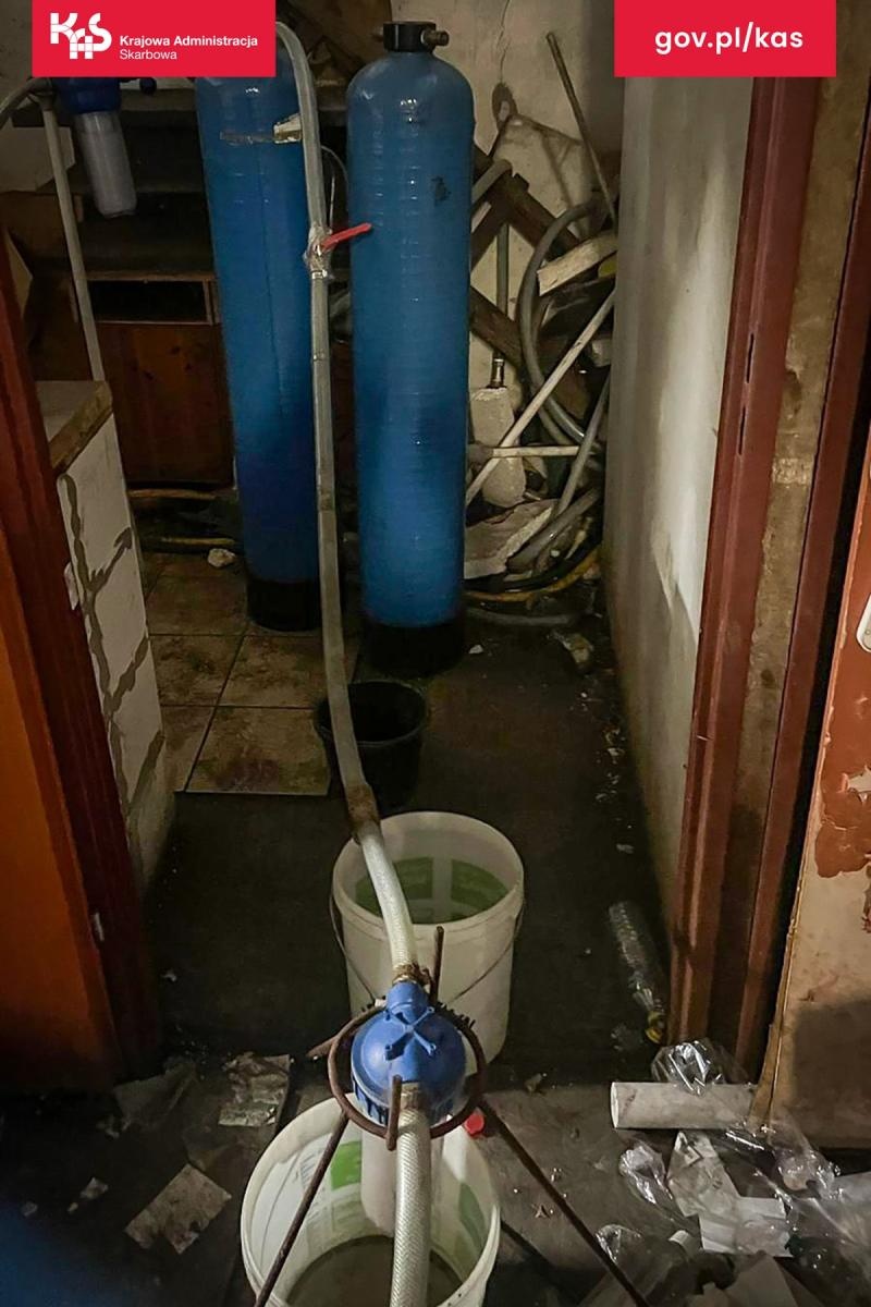 Zdjęcie w galerii na portalu naszraciborz.pl: Kolejny sukces KAS i CBŚP w walce z nielegalnym obrotem wyrobów akcyzowych wiadomości z regionu